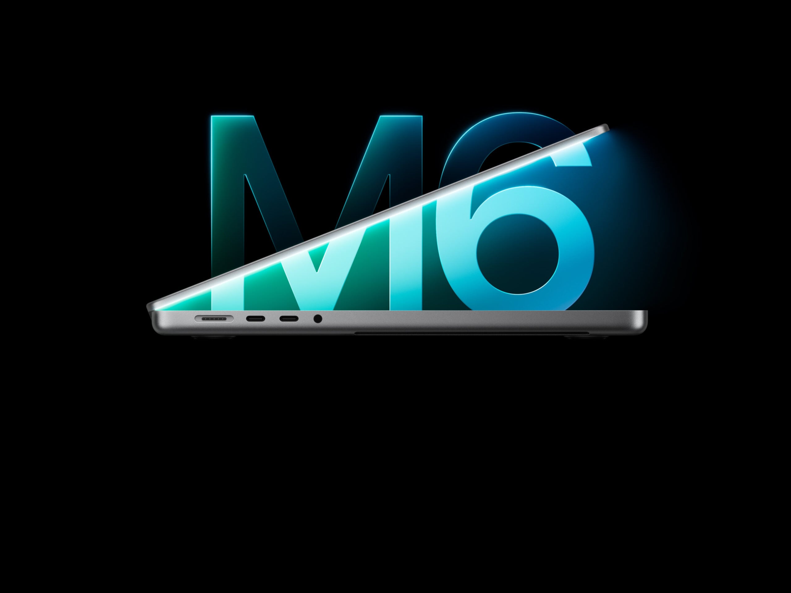 MacBook Pro 14 עם M6, מחשב כסוף על רקע שחור